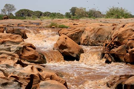 Lugard Falls - Tsavo Ost National Park