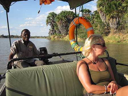 Motorboot Safari auf dem Lake Manze