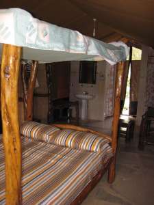 Ndololo Camp - Tsavo Ost National Park
