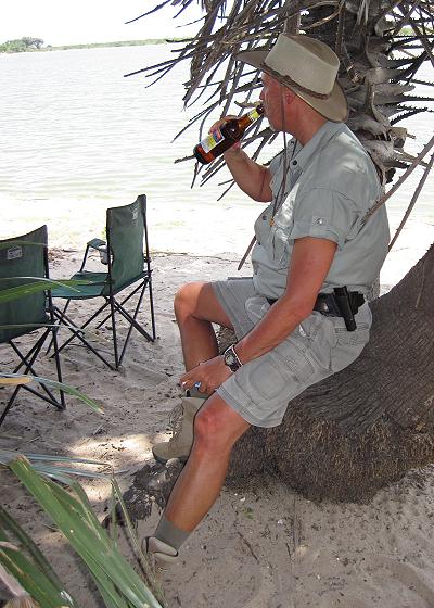 Bush lunch, Selous