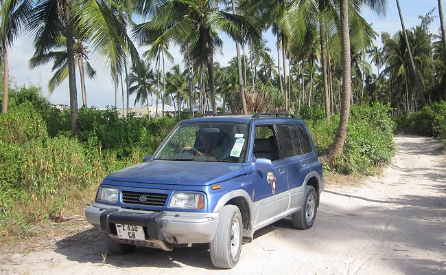 Suzuki Escudo, Leihwagen - Sansibar