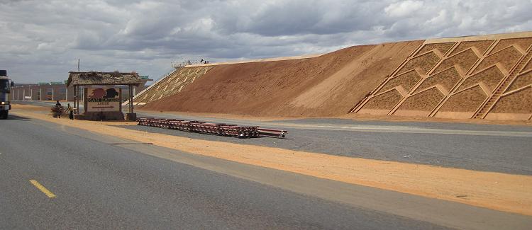 Mombasa - Nairobi Highway / new fast train building side