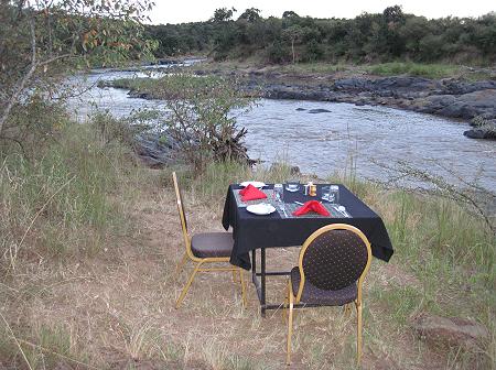 Mara Eden Safari Camp - River banks dinner