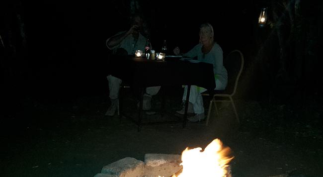 Dinner im Mara Eden Safari Camp
