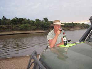 Sundowner am Mara Fluss