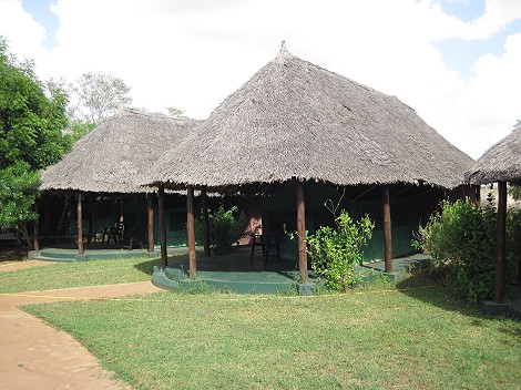 Galana Crocodile Camp  - Tsavo Ost