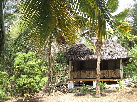 Mbuyu Beach Bungalows, Msambweni Beach