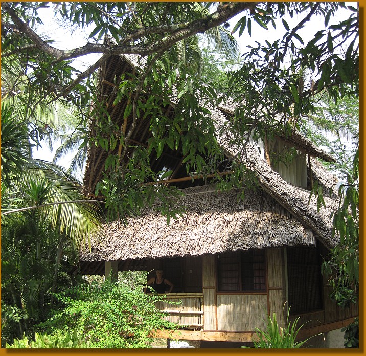 Mbuyu Beach Bungalows