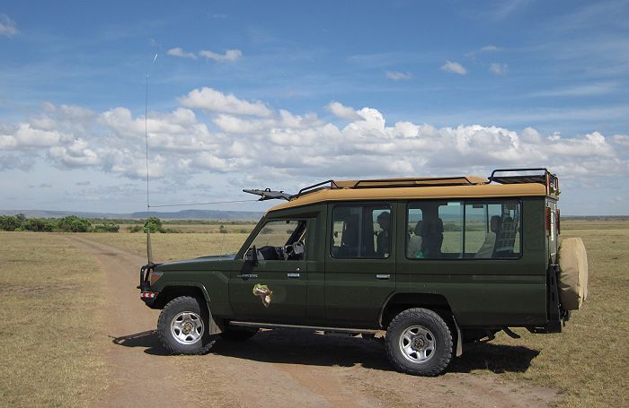 Masai Mara Safari im Land Cruiser