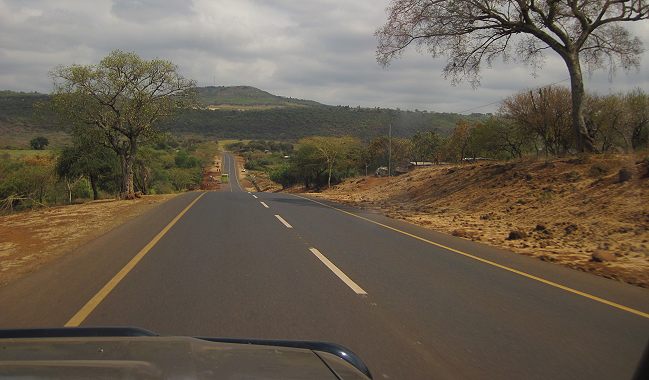 Straße in Richtung Ngorongoro Krater