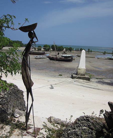 The Crab Den - Mtwapa Public Beach