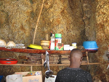 The Crab Den - Mtwapa Public Beach