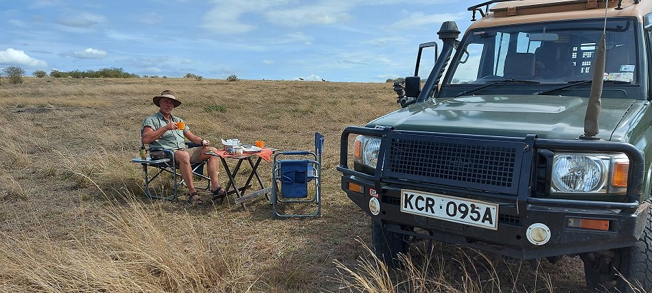 Buschfrühstück in der Masai Mara