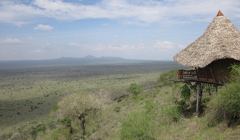 The old Lion Bluff Lodge - Lumo Conservancy