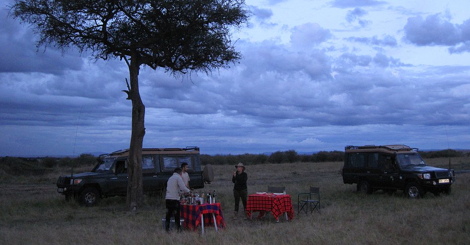 Sundowner in der Masai Mara