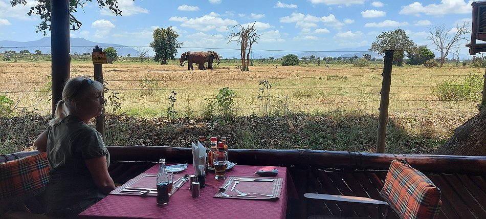 Sentrim (ex Tarhi) Tsavo Camp - Tsavo Ost National Park