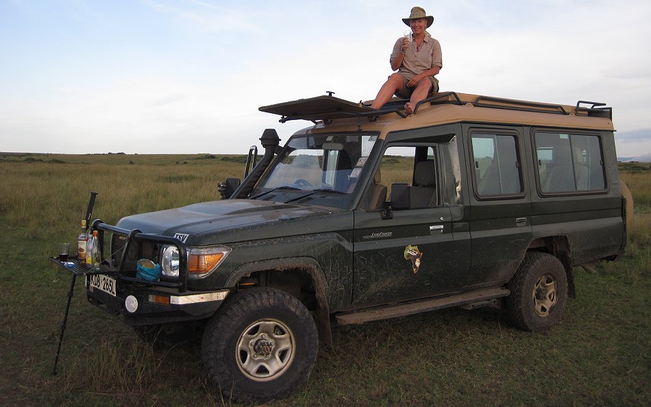 Sundowner in der Masai Mara
