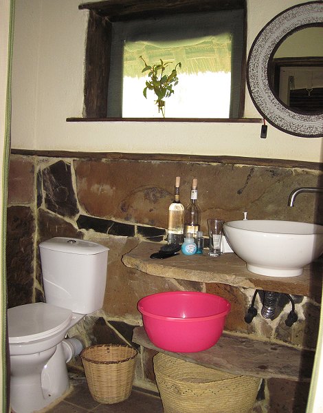 Leopard lair Cottage - Self catering - Lumo Conservancy