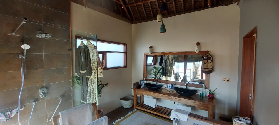 Lions Bluff Lodge - Lumo Conservancy
