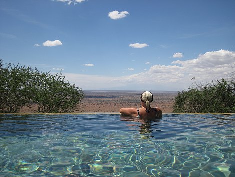 Lions Bluff Lodge - Lumo Conservancy