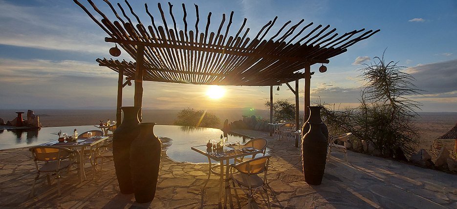 Lions Bluff Lodge - Lumo Conservancy