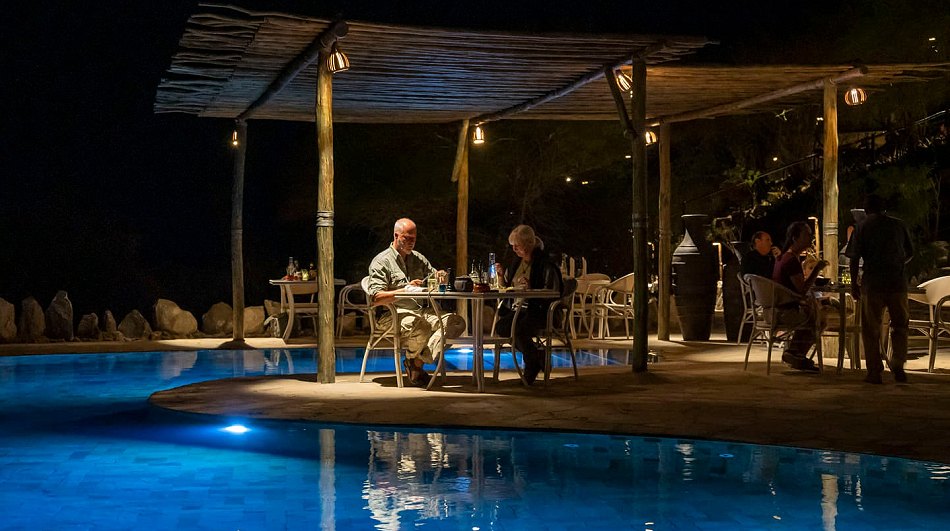Lions Bluff Lodge - Lumo Conservancy
