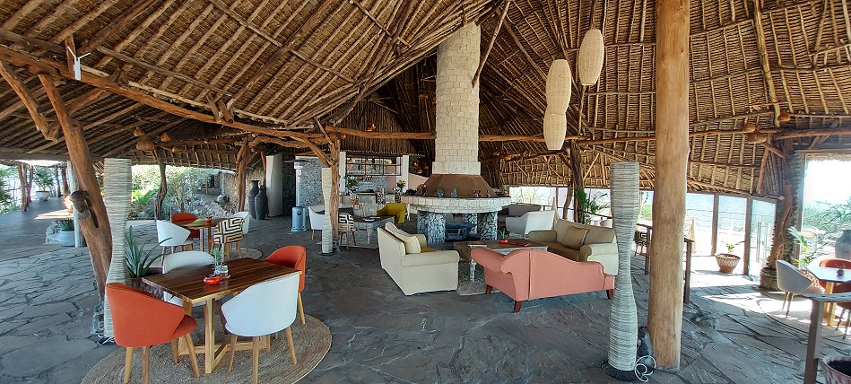 Lions Bluff Lodge - Lumo Conservancy