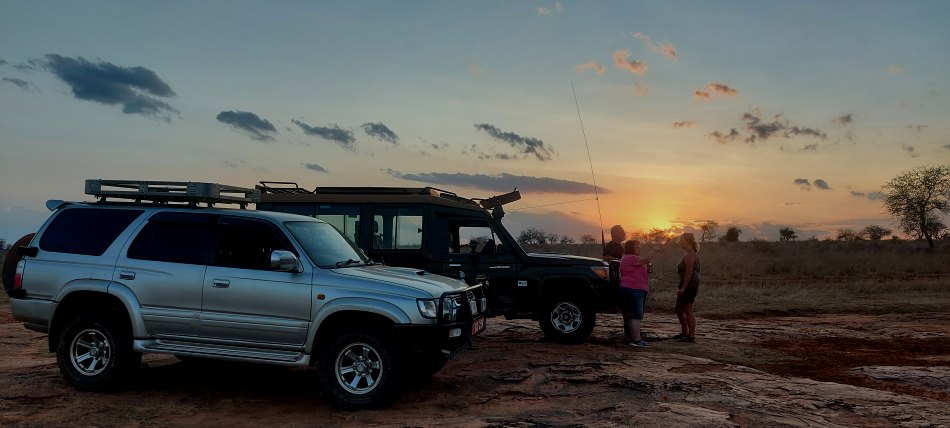 Sundowner im Lumo Reservat