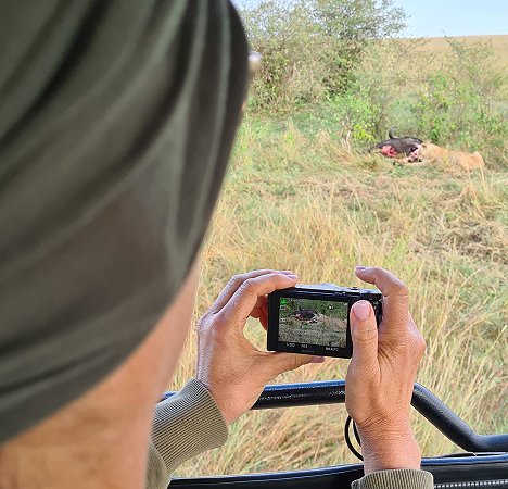 Evely Labuch auf Safari
