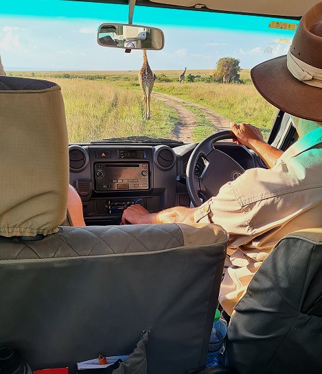 Petra Reinecke und Peter Labuch auf Safari