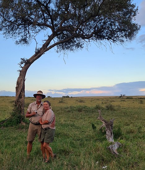 Petra und Jörg Reinecke, Sundowner in der Masai Mara