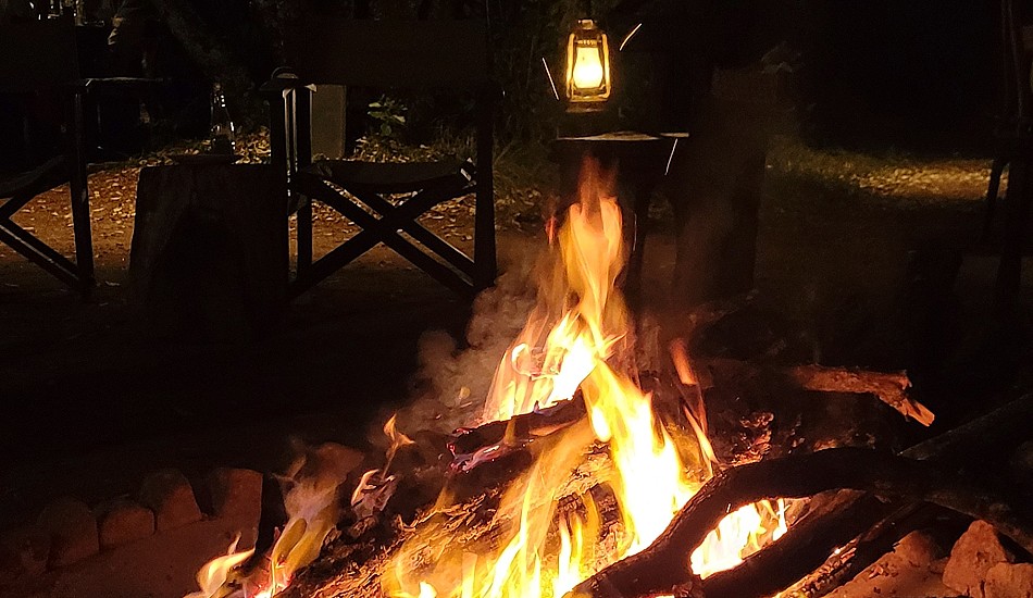 Lagerfeuer im Soroi Mara Bush Camp