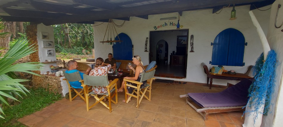 Bei Freunden am Jumba Beach / Wtwapa