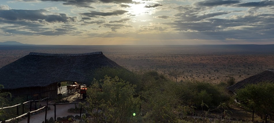 Leopards Lair Cottages - Lumo Conservancy - Tsavo