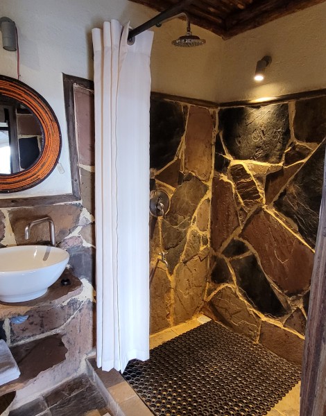 Leopards Lair Cottages - Lumo Conservancy - Tsavo