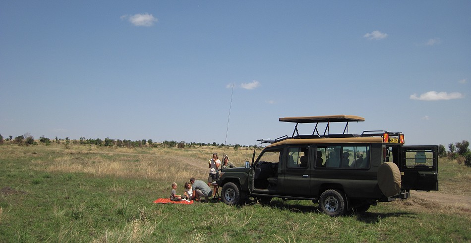 Bushbreakfast mit Kindern in der Masai Mara
