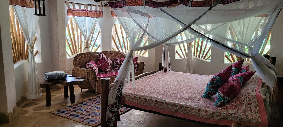 Keringet Tiwi Beach Villa - Tiwi Beach