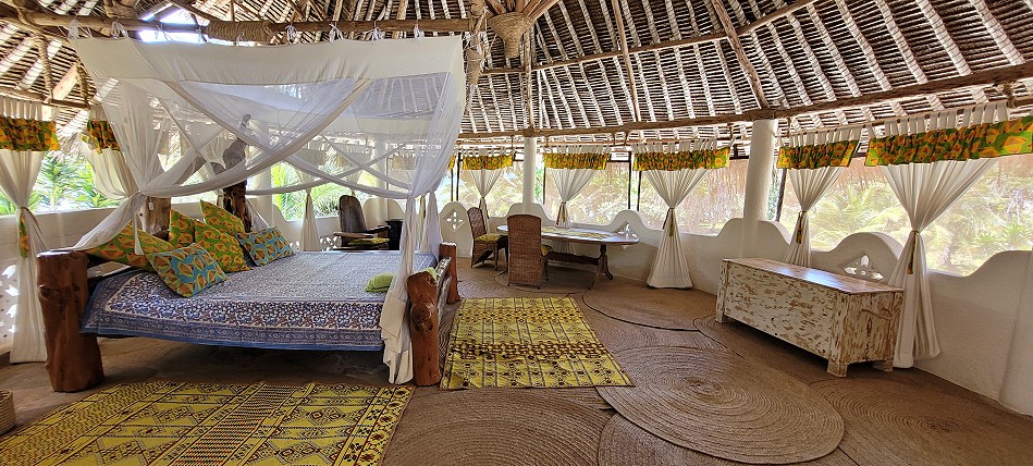 Keringet Tiwi Beach Villa - Tiwi Beach