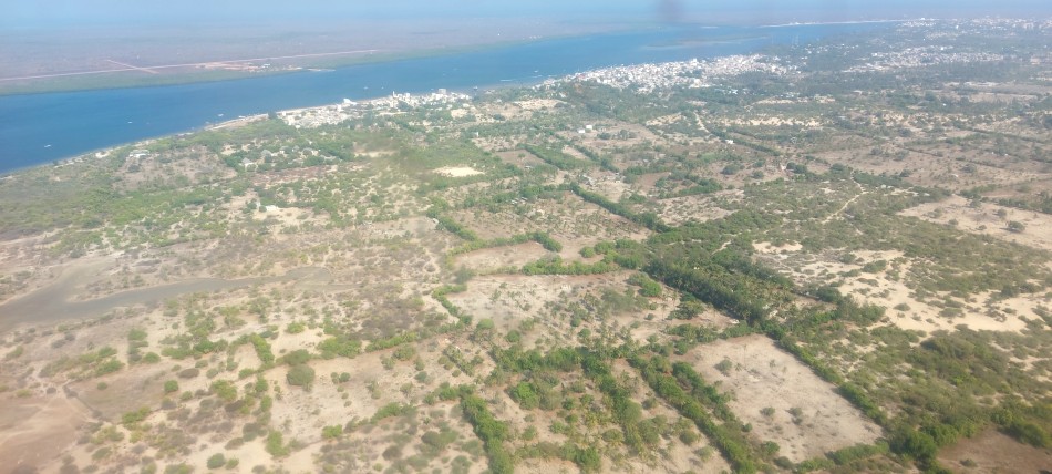Ankunft auf Manda Island und Überfahrt nach Lamu Island