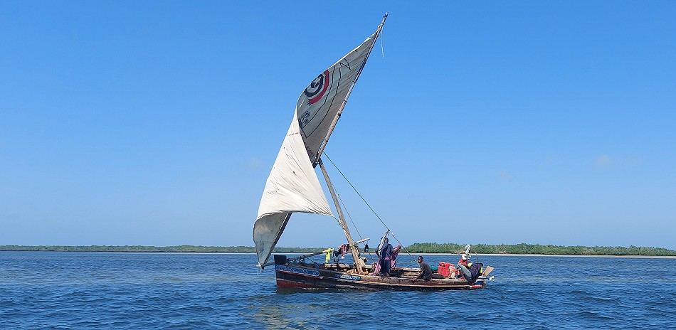 Lamu - mit dem Wassertaxi Black Panther unterwegs