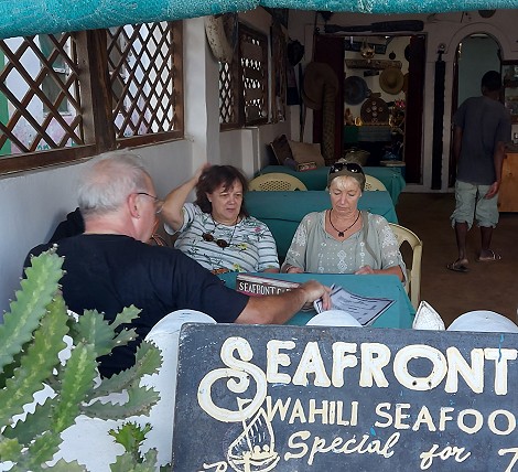 Seafront Cafe - Lamu Altstadt