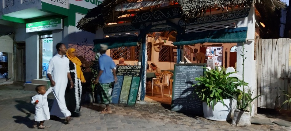 Seafront Cafe - Lamu Altstadt