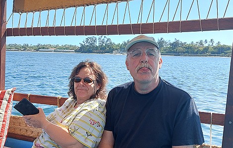 Lamu - mit dem Wassertaxi Black Panther unterwegs