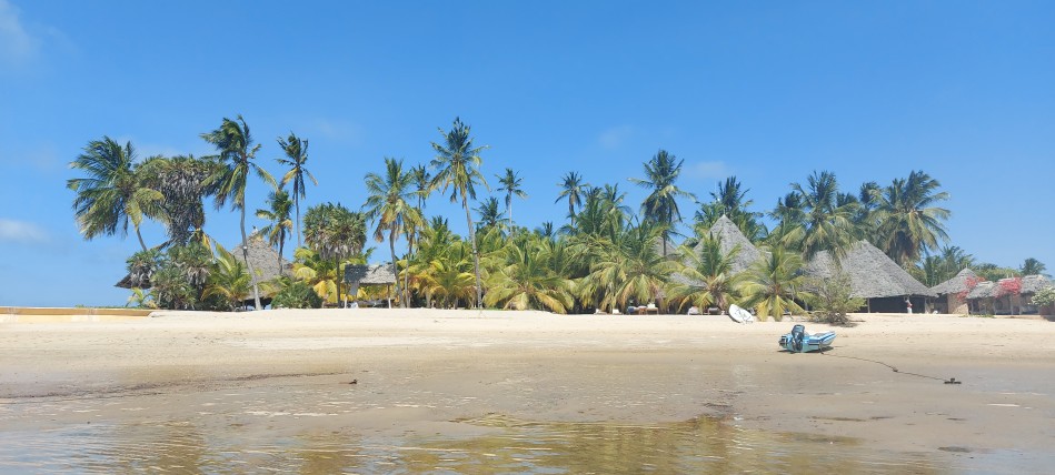 Manda Bay Resort