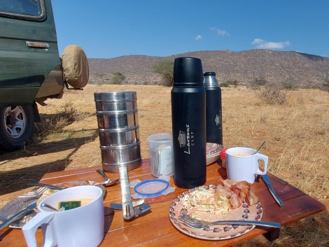 Buschfrühstück im Samburu Reservat
