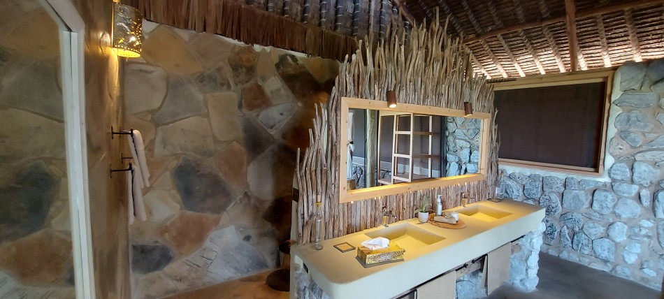 Soroi Cheetah Camp - Lumo Conservancy