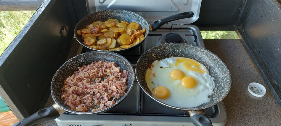 Frühstück im Soroi Leopards Lair Camp