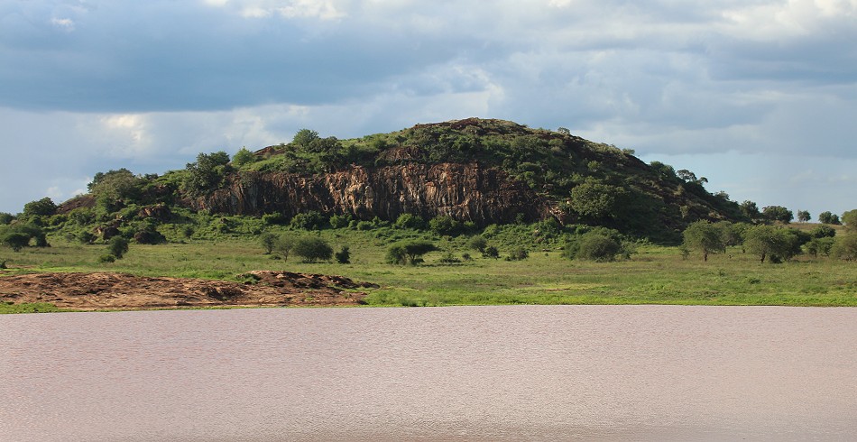 Lion Rock, Lumo Conservancy
