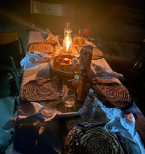 Bush Dinner im Acacia Camp