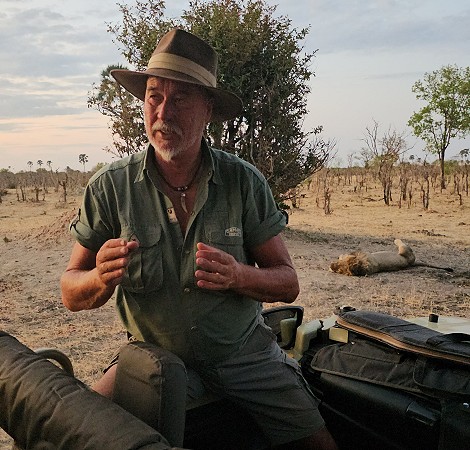 Löwen Begegnung im Hwange National Park